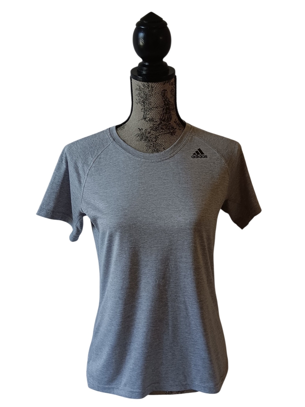 Adidas women's gray activewear short-sleeve t-shirt size S